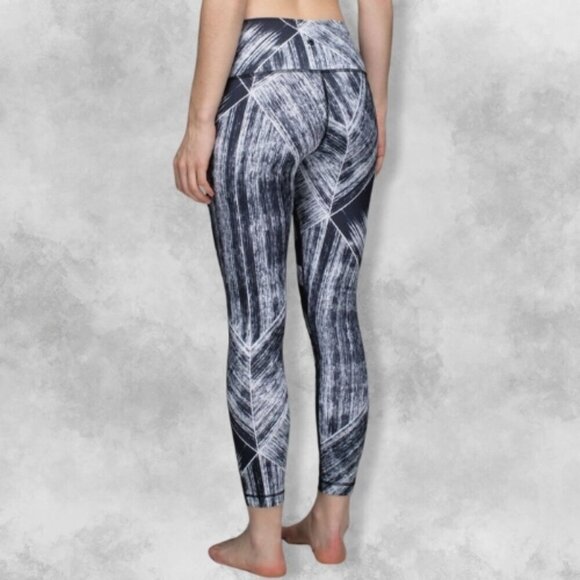 Lululemon High Times Leggings High-Waist Full Length Graphic Print Black White 4 - Picture 2 of 5